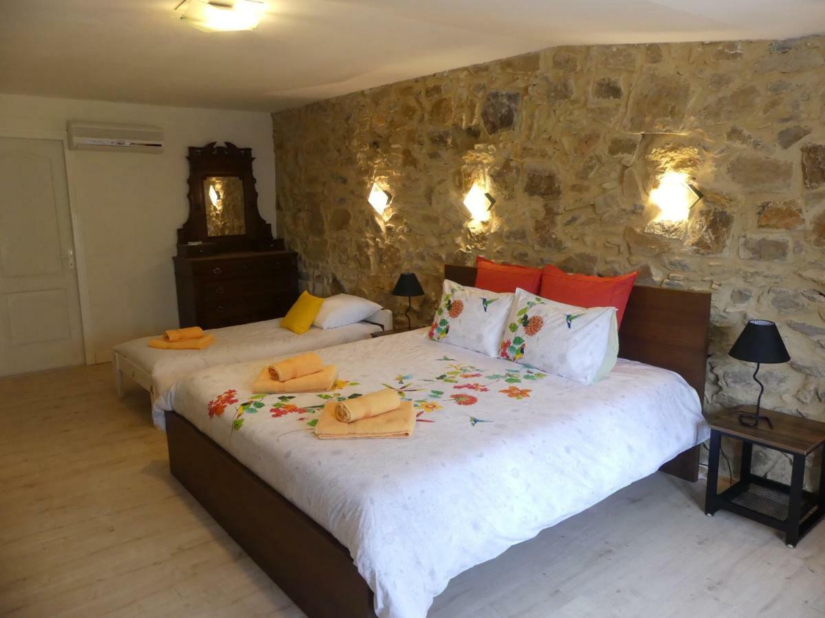 Chambres D'Hotes Les Gragniotes Tournissan Buitenkant foto