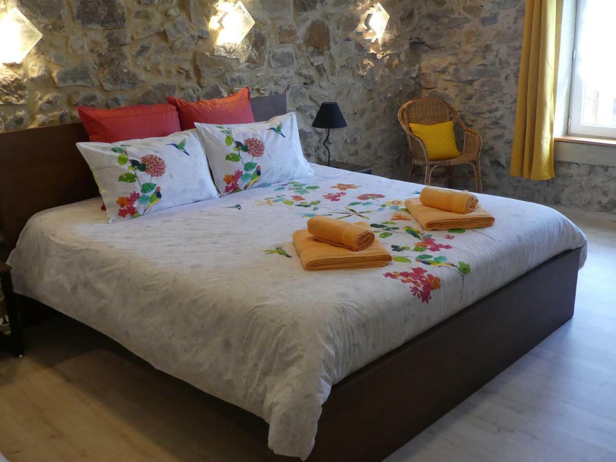 Chambres D'Hotes Les Gragniotes Tournissan Buitenkant foto